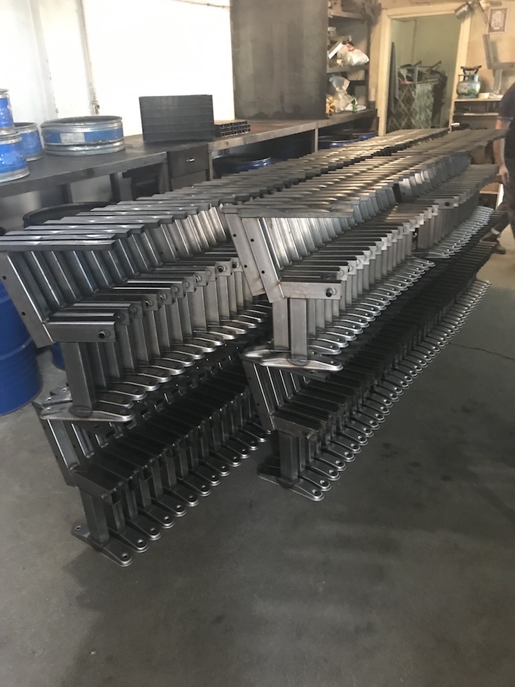 konferans koltukları metal ayak imalatı